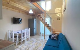 Jon'S Duplex